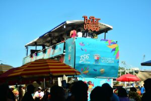 Bloco Voador: Uma Celebração aos 40 Anos do Axé Music no Carnaval em Vitória