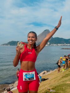 Atleta de Guarapari completa os 42km da maior maratona do Brasil